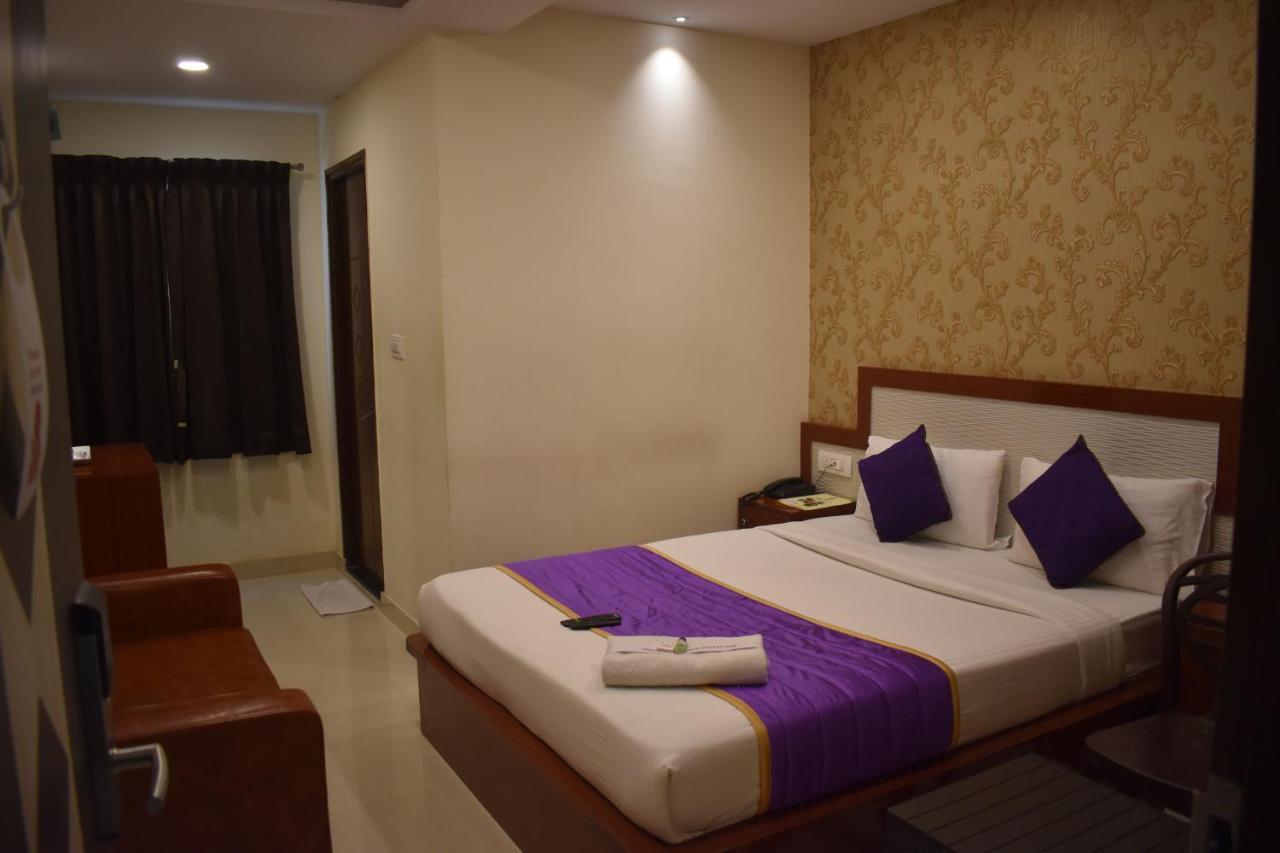 Hotel Ur Comforts Jayanagar 벵갈루루 외부 사진